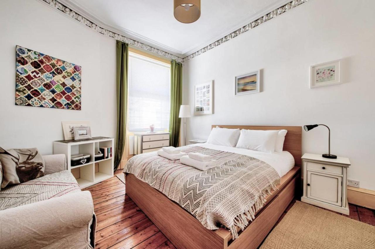 Guestready - Cosy Home 5 Minutes From Waverley! Edinburgh Luaran gambar