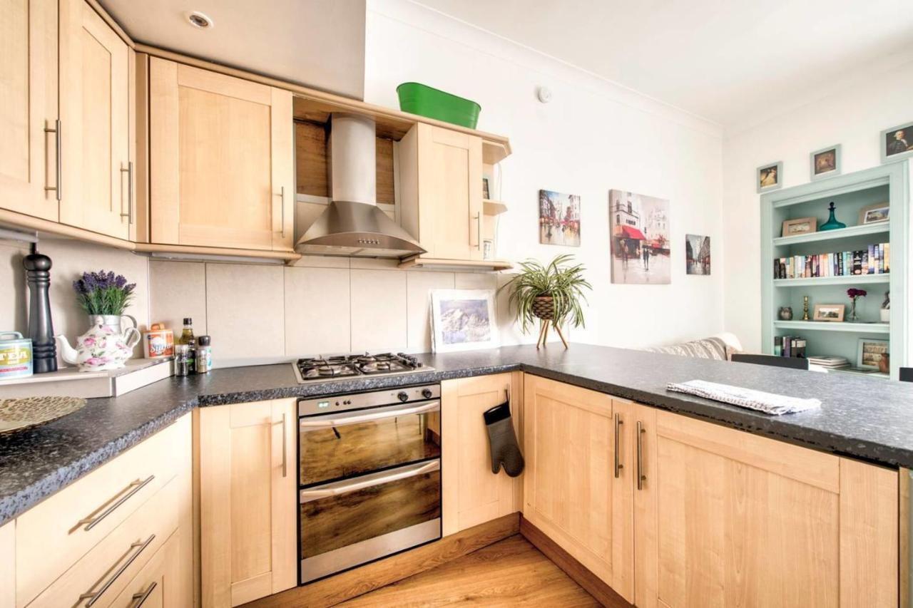 Guestready - Cosy Home 5 Minutes From Waverley! Edinburgh Luaran gambar